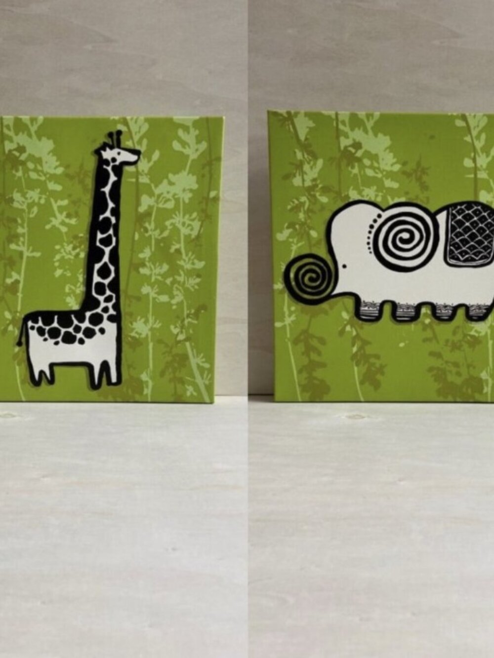 “Wee Gallery” Elephant & Giraffe Canvas